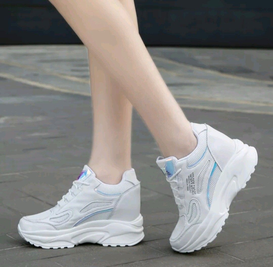 Chunky outlet platform sneaker