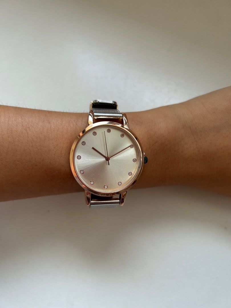Classic and elegant women s watch Women s Fashion Watches