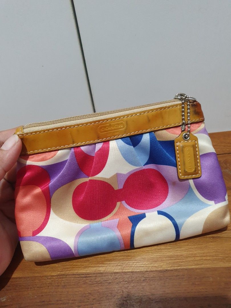 COACH Pouch, Harga NETT!! on Carousell