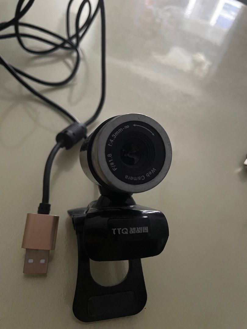 computor Camera (Category: Webcams) located in Singapore. Submitted by xiaowanmian (Listing ID 1236331030, Image 1). Description: Only use for 1 month. I change the desktop to laptop, no need webcam anymore..