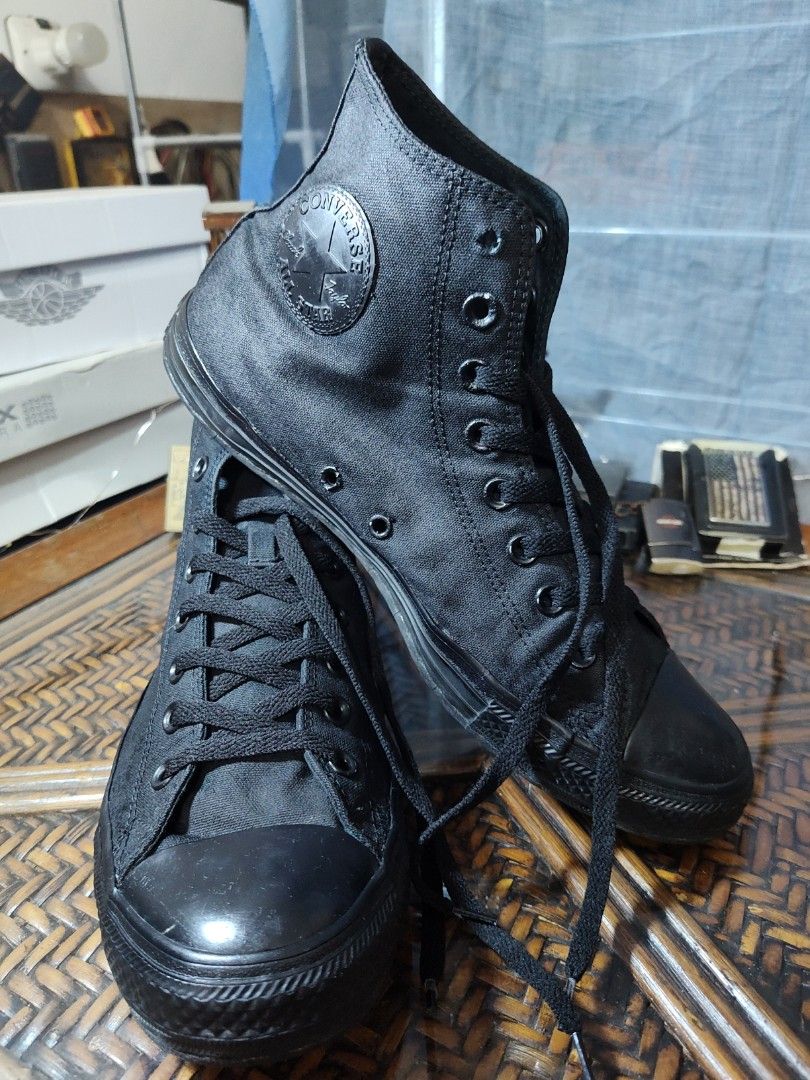 Converse Chuck Taylor All Star Hi Unisex Sneakers Shoes - Mono Black  Original, Fesyen Pria, Sepatu , Sneakers di Carousell