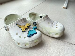 (Category: ) located in . Submitted by konmaried_items (Listing ID 1236275978, Image 1). Description: .