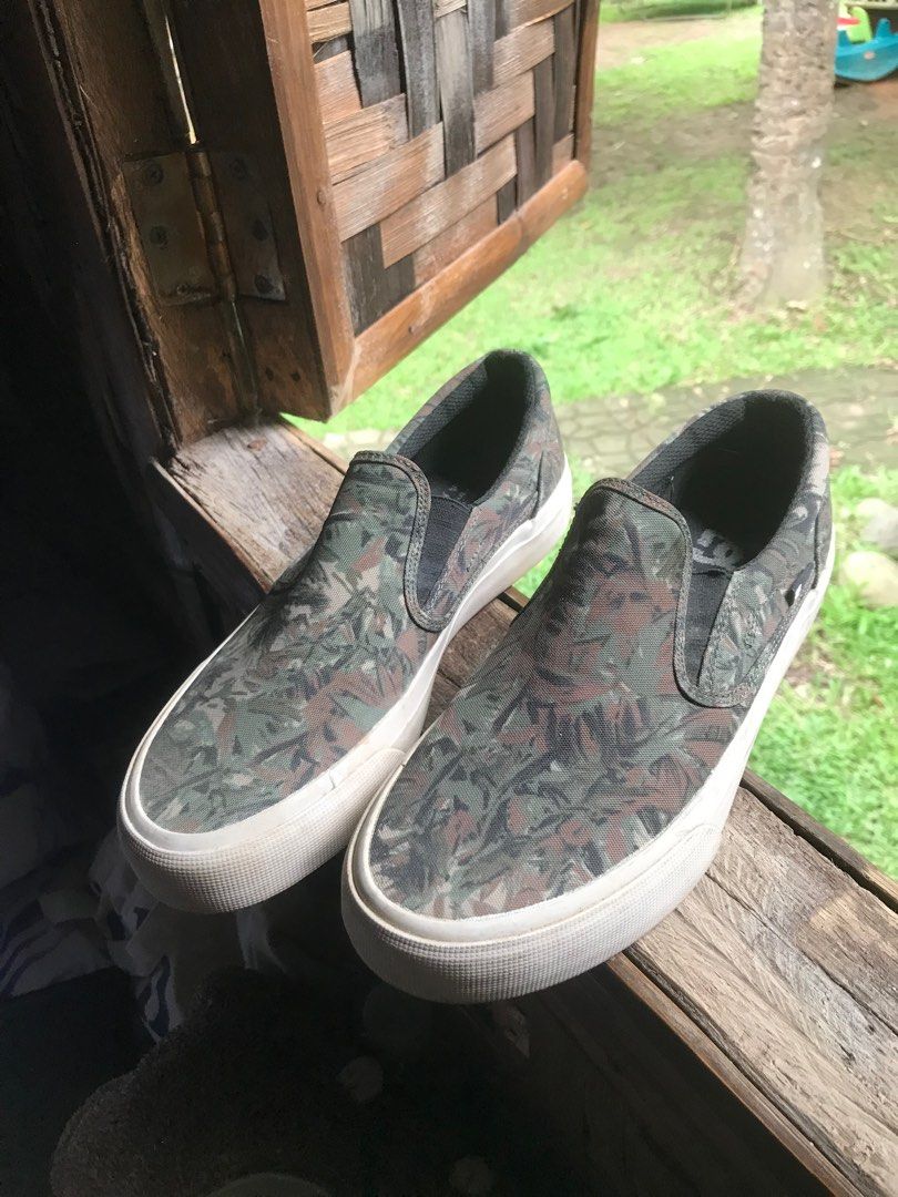 Dc slip on mens hot sale