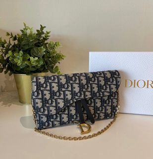 SADDLE POUCH Blue Dior Oblique Jacquard Reference: S5620CTZQ_M928, Women's  Fashion, Bags & Wallets, Shoulder Bags on Carousell