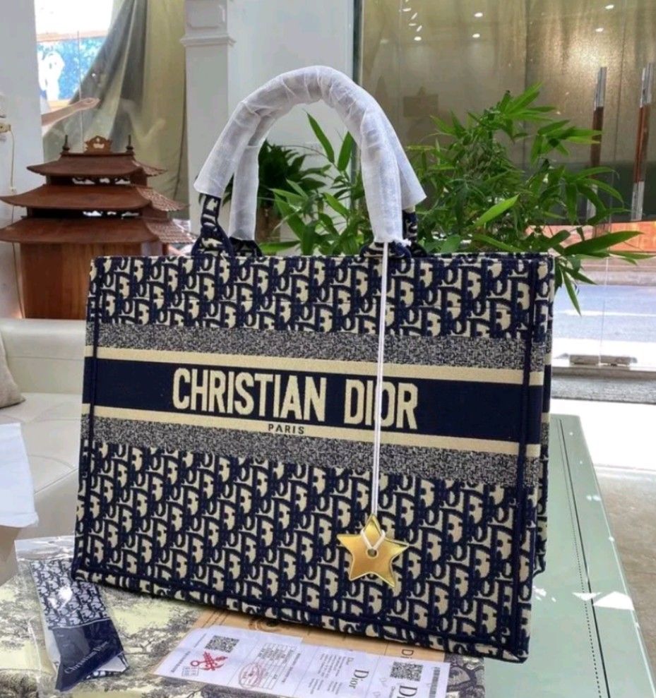 Christian Dior pre-owned Large Around The World Book Tote Bag