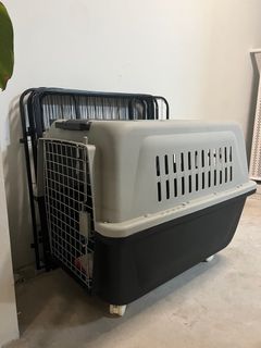 Dog crate
