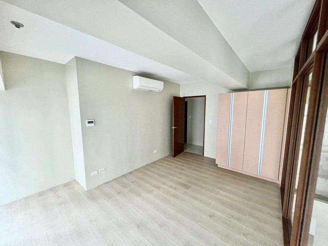 EASTWOOD LEGRAND TOWER 3 99SQM 2 BEDROOM LOFT RENT TO OWN on Carousell