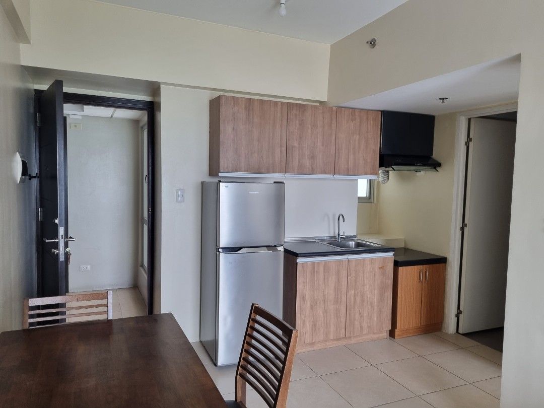 1 Bedroom and Studio Units with Parking For Rent at VERTIS NORTH at