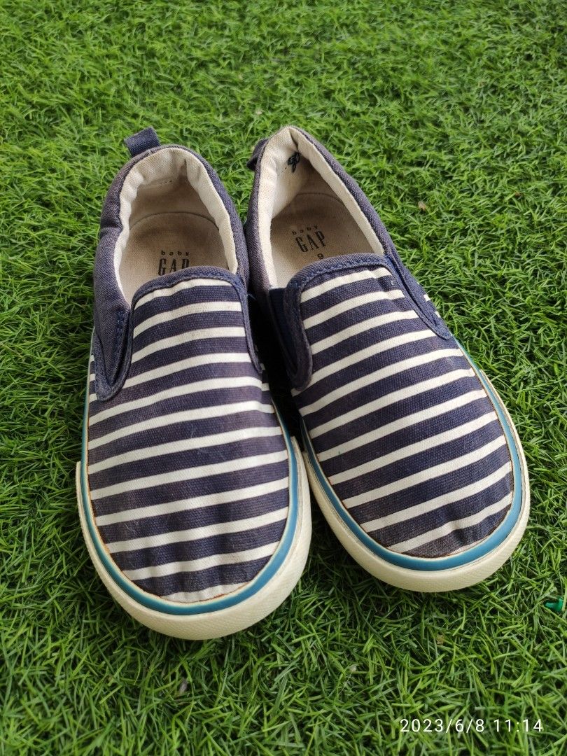 Gap childrens shoes sale