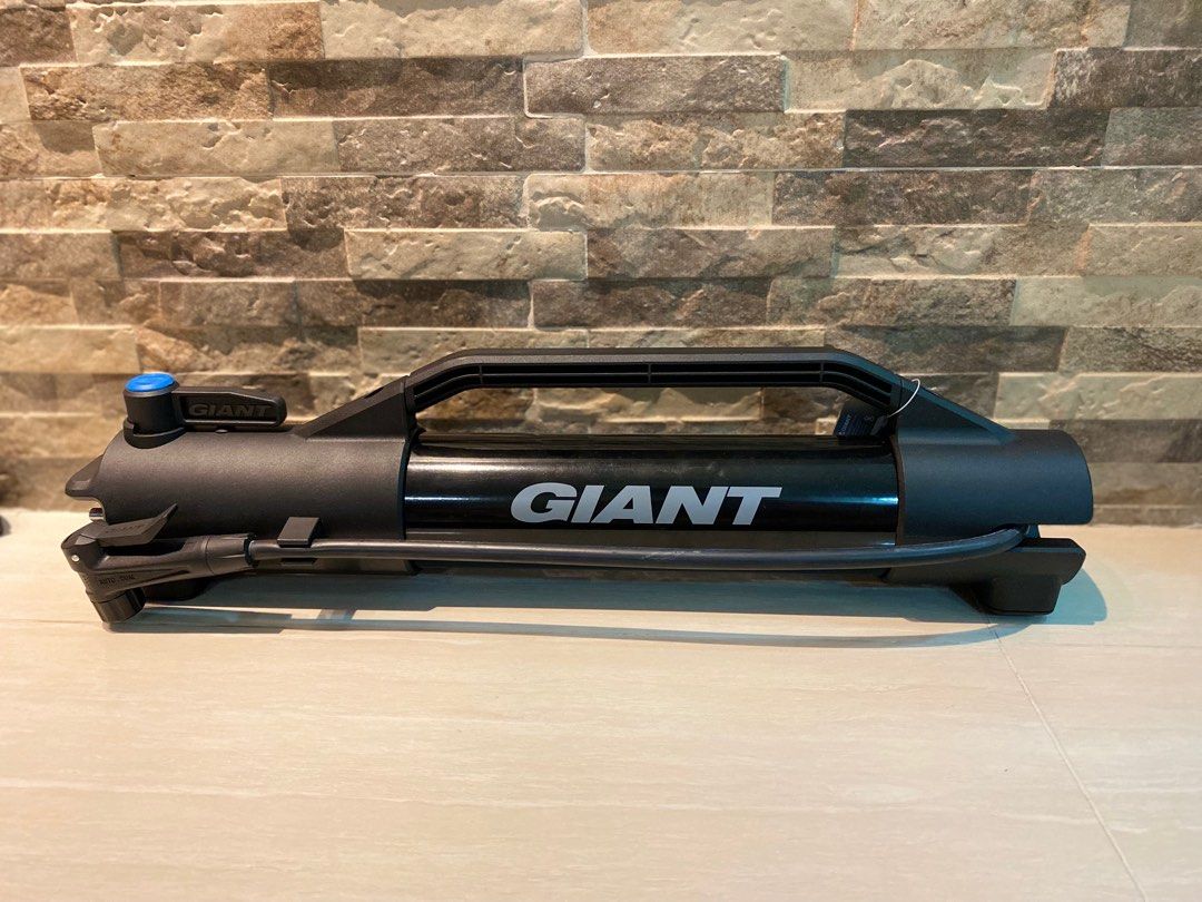 Giant tubeless inflator clearance