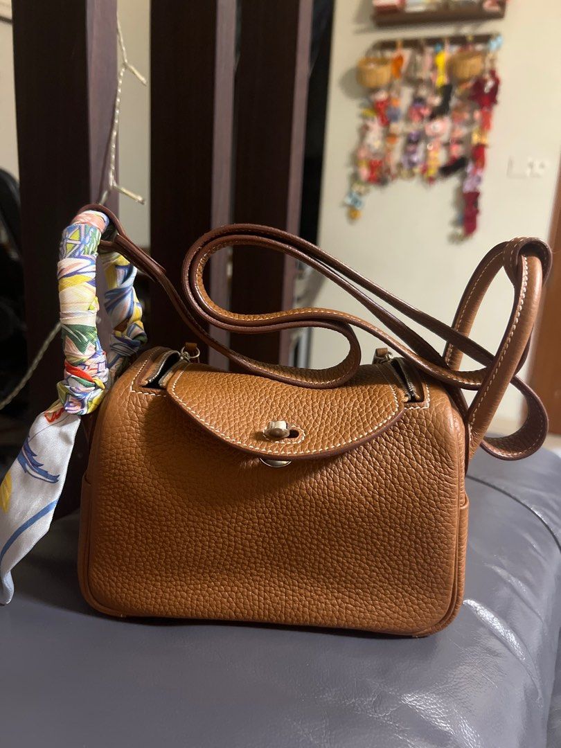 Hermes Mini Lindy 20 Bag Gold w/ Gold Hardware Clemence Leather