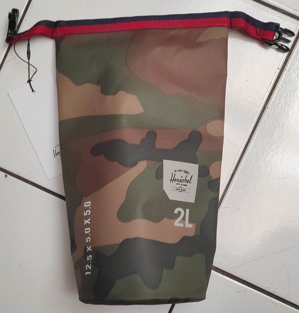 Herschel Drybag 2L original on Carousell