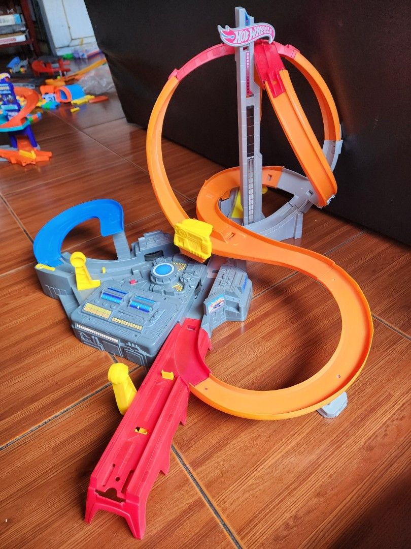 Hotwheels Spin Storm Track Set Hobbies Toys Toys Games on