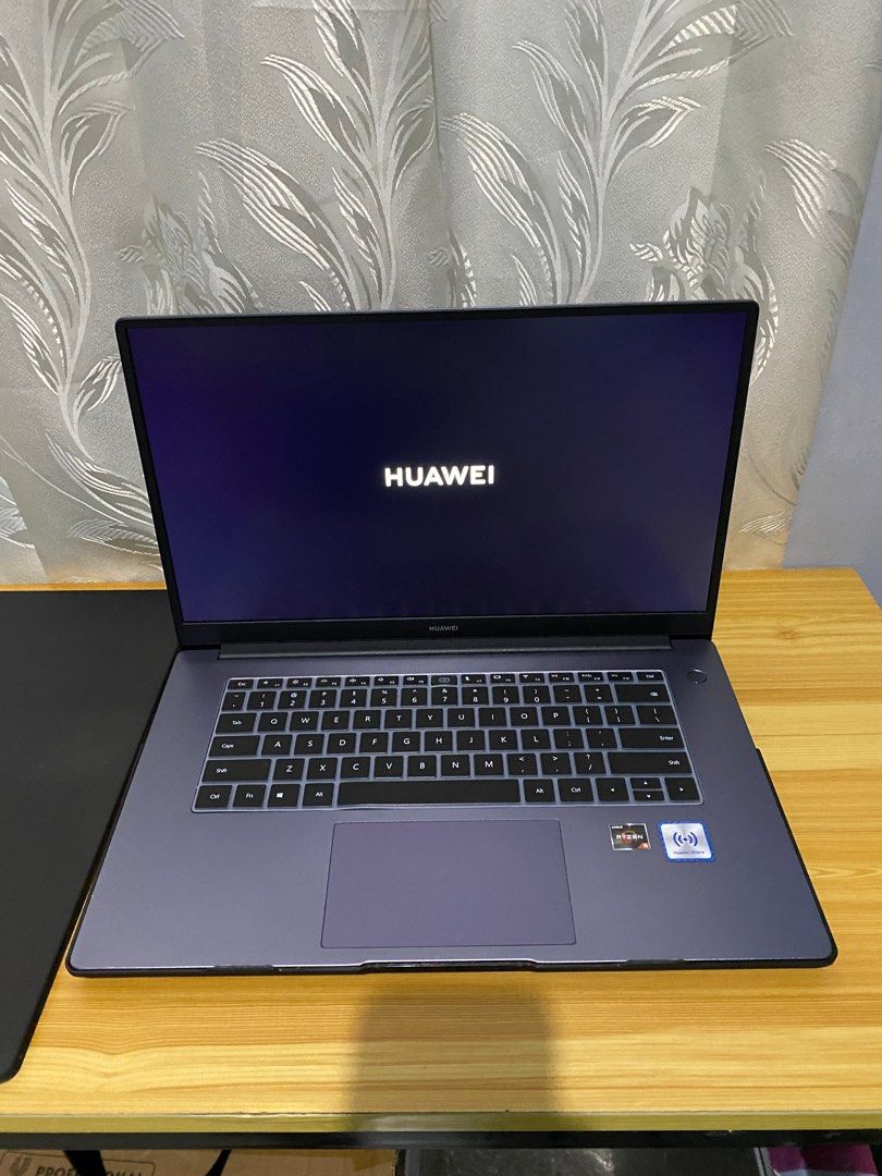 HUAWEI MATEBOOK D15/ AMD RYZEN 5 3500U/ 8GB RAM/ 256GB SSD + 1 TERA HDD ...