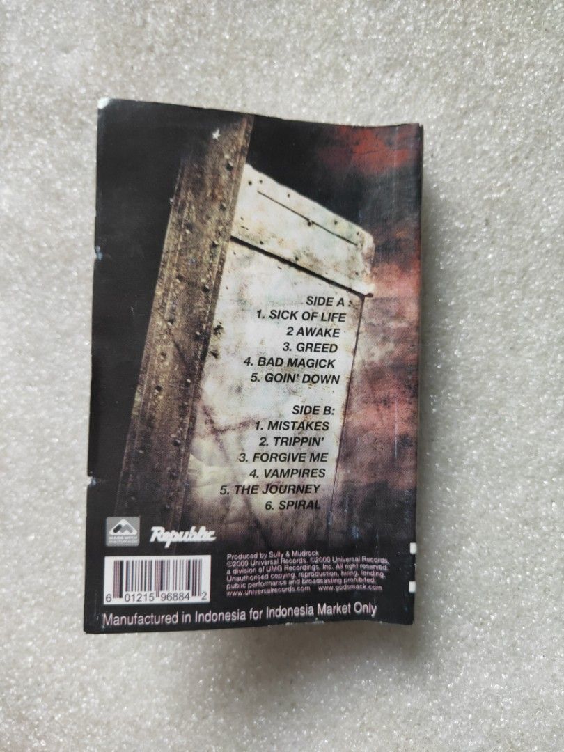 Kaset pita heavy metal post grunge GODSMACK awake not Metallica on