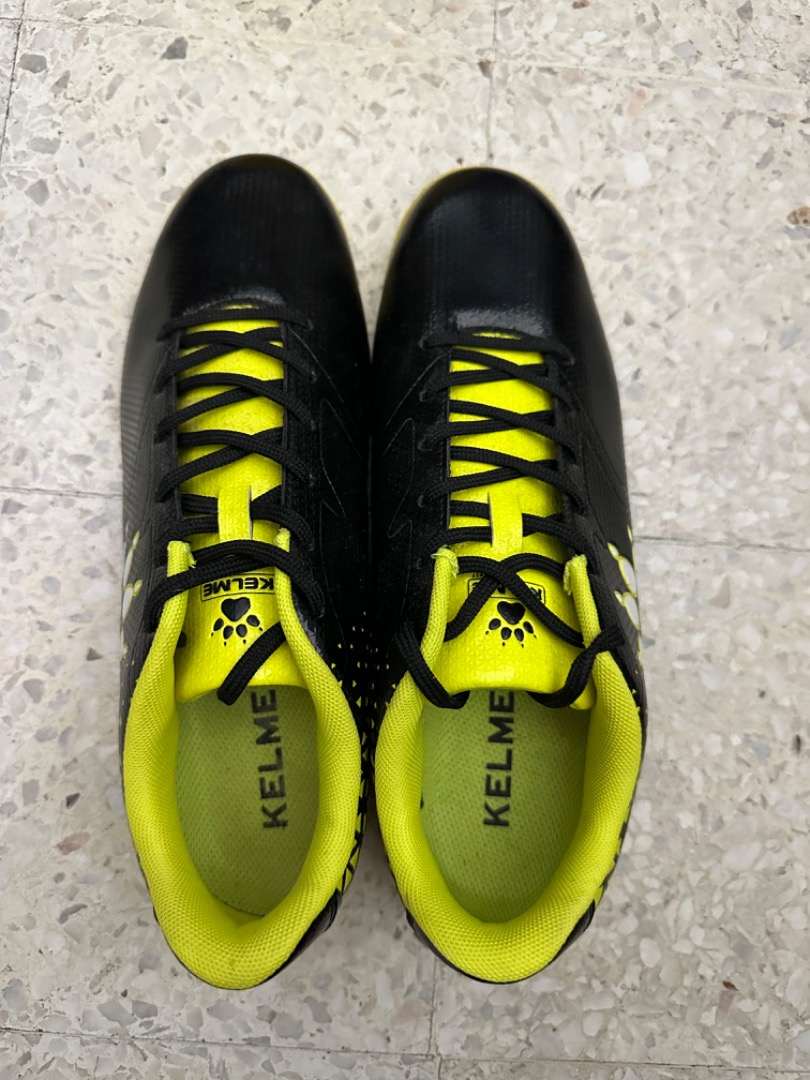 kelme futsal shoes