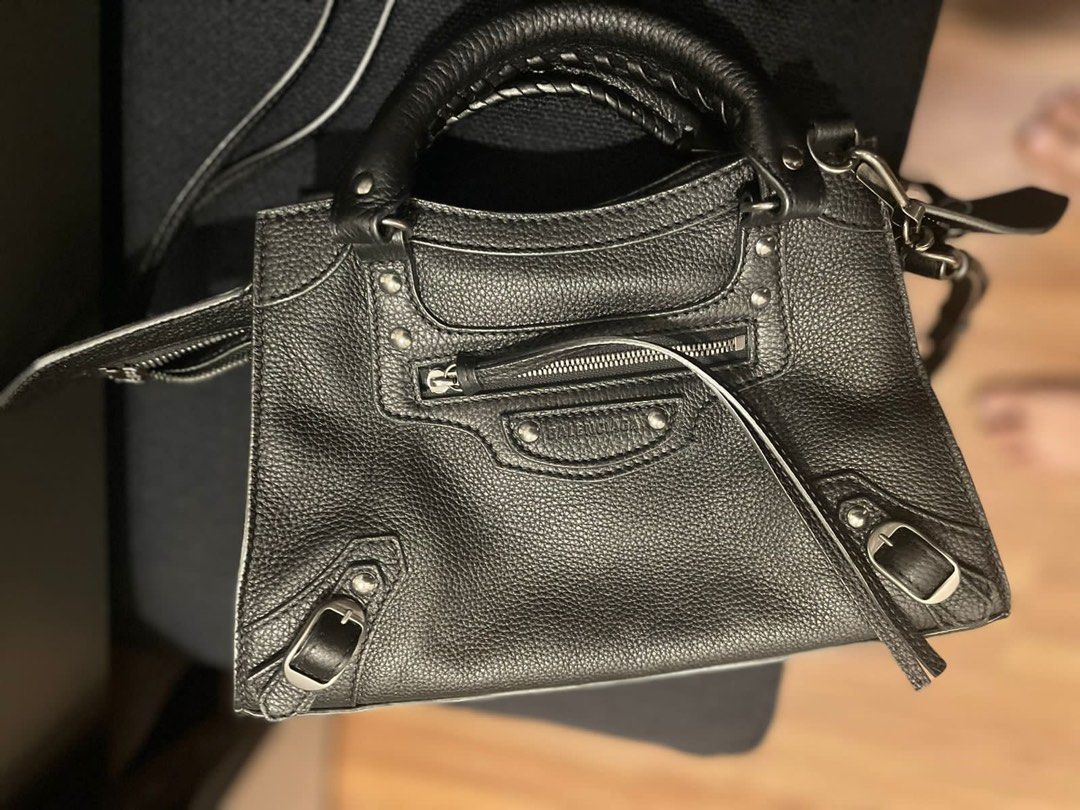 50%OFF!!EXPRESS便可◎NO.1ロングセラーBALENCIAGA NEO CLASSIC Balenciaga Neo Classic City Handbag | Grey | FARFETCH