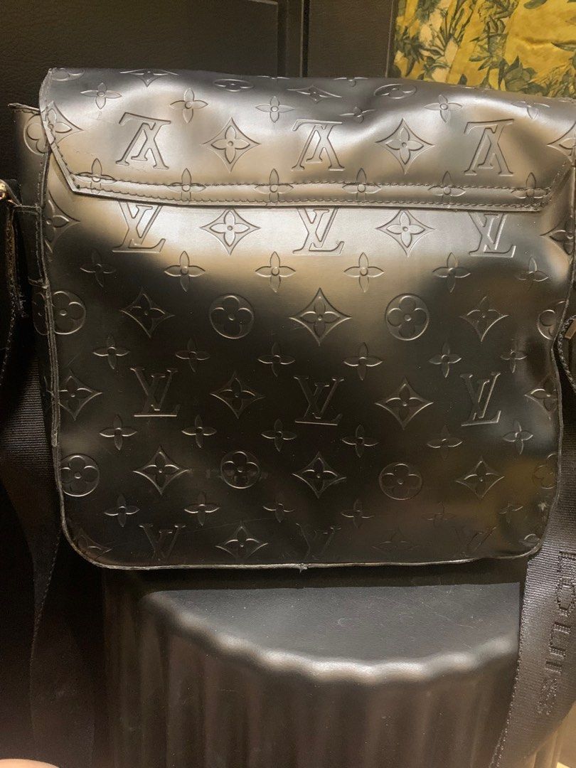 Louis Vuitton Black Monogram Glace Fonzie