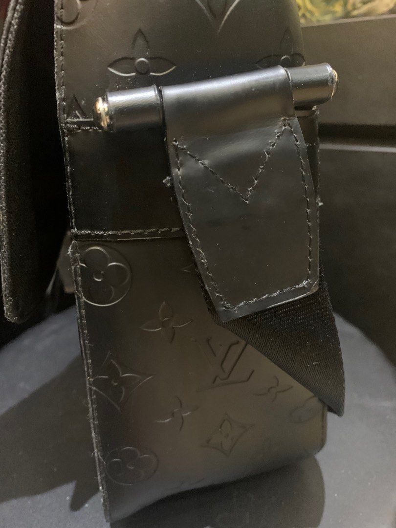 Louis Vuitton Monogram Glace Vernis Leather Matt Messenger Bag