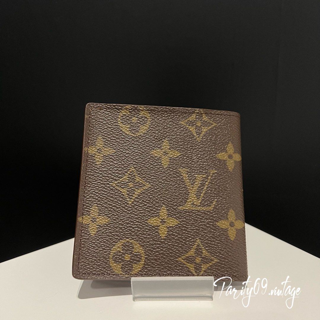 Louis Vuitton Recto Verso wallet/cardholder -brand - Depop