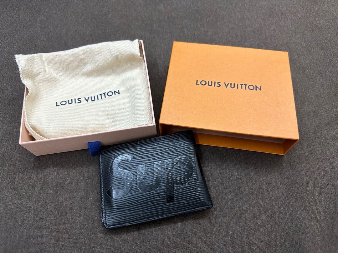 HotelomegaShops - LOUIS VUITTON X SUPREME SLENDER WALLET EPI BLACK - Louis  Vuitton Väskor