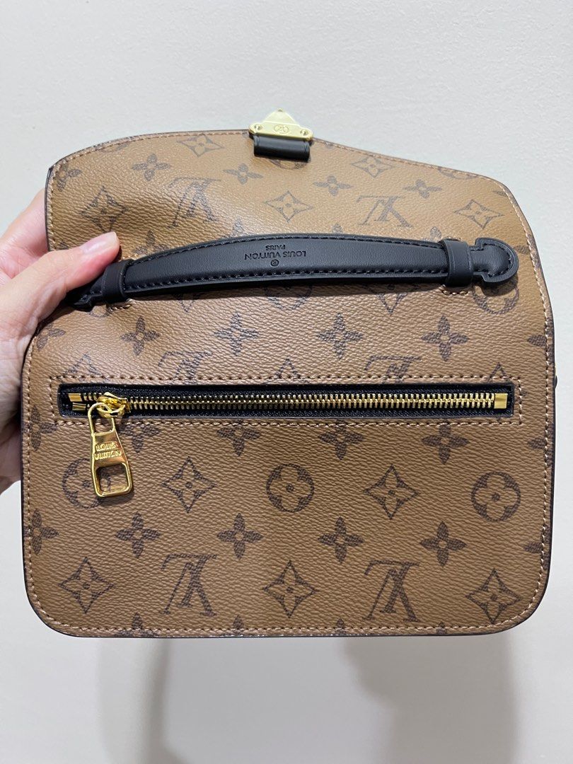 Louis Vuitton Pochette Métis East West, Women's Fashion, Bags & Wallets,  Cross-body Bags on Carousell