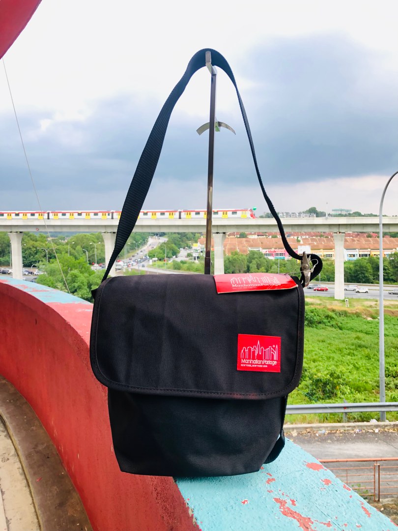 Manhattan portage clearance sling bag