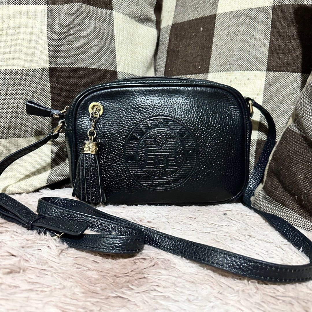 Metrocity mini bucket bag, Women's Fashion, Bags & Wallets, Cross-body Bags  on Carousell