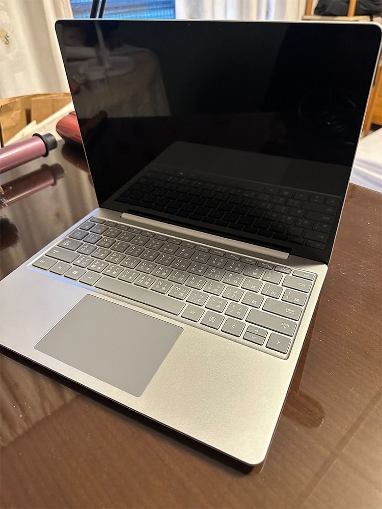 Microsoft Surface Laptop Go ：輕量的觸控螢幕筆記型電腦 二手9.5成新 使用次數不超過5次