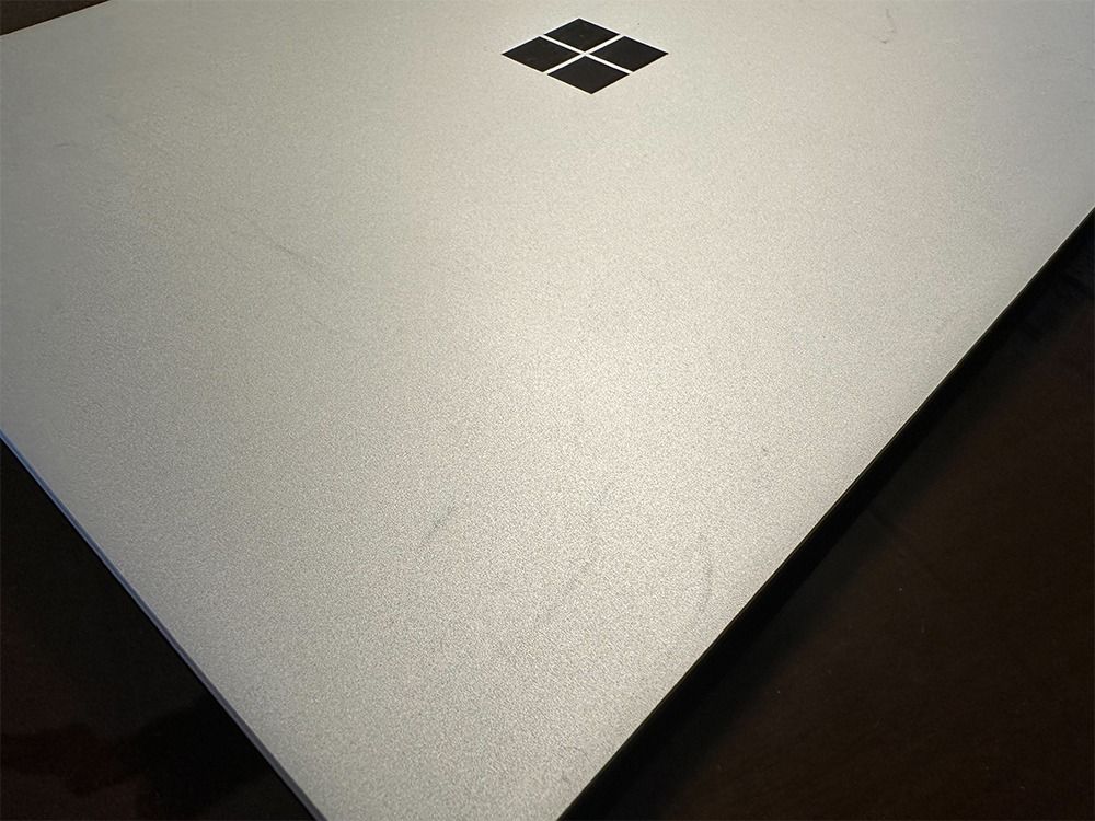 Microsoft Surface Laptop Go ：輕量的觸控螢幕筆記型電腦 二手9.5成新 使用次數不超過5次