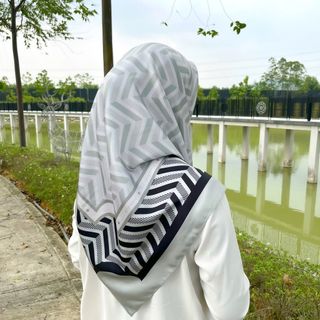 (Category: ) located in . Submitted by nhidayah02 (Listing ID 1236273224, Image 1). Description: .