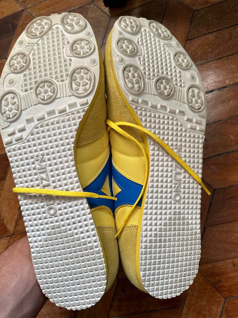 Mizuno shop 1906 yellow