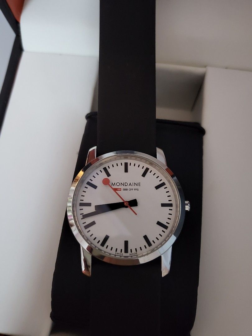 Helvetica 1 shop sbb mondaine