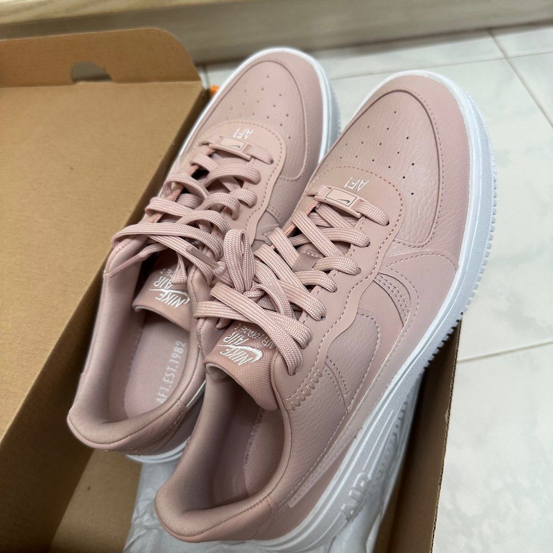 Nike Air Force 1 PLT.AF.ORM in pink