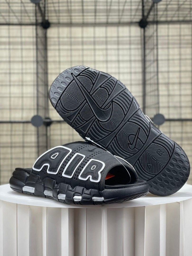 Nike AIR MORE Uptempo Slide, 男裝, 鞋, 拖鞋- Carousell