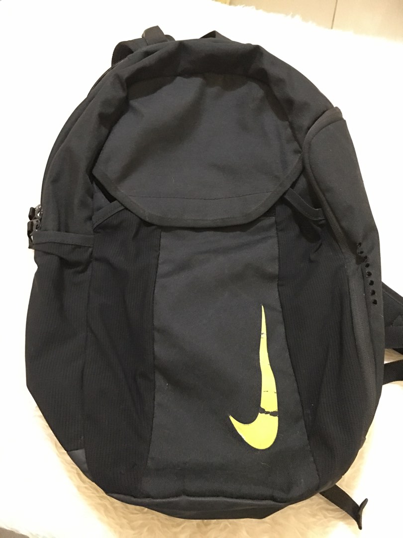 manbag nike
