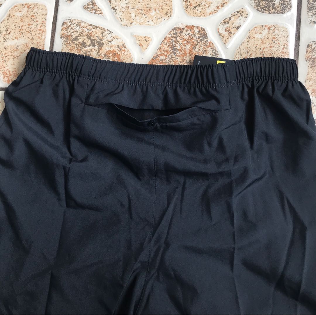 nike challenger 2 in 1