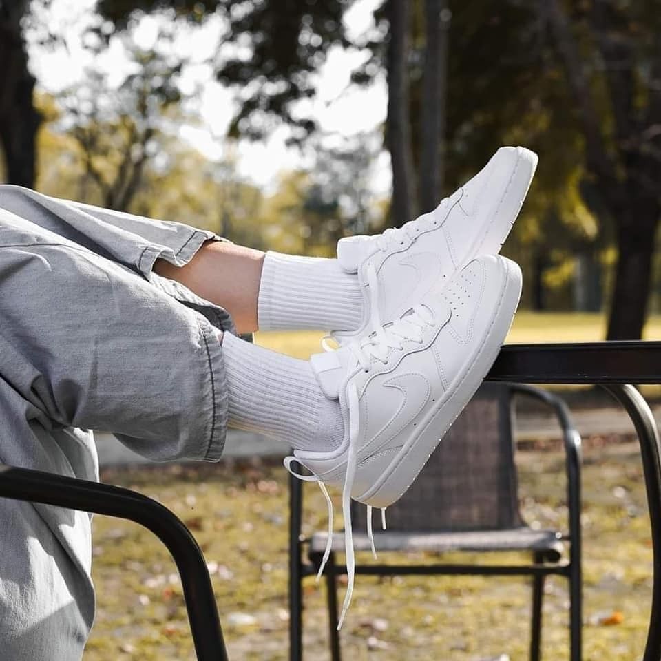 Nike court borough low on feet store