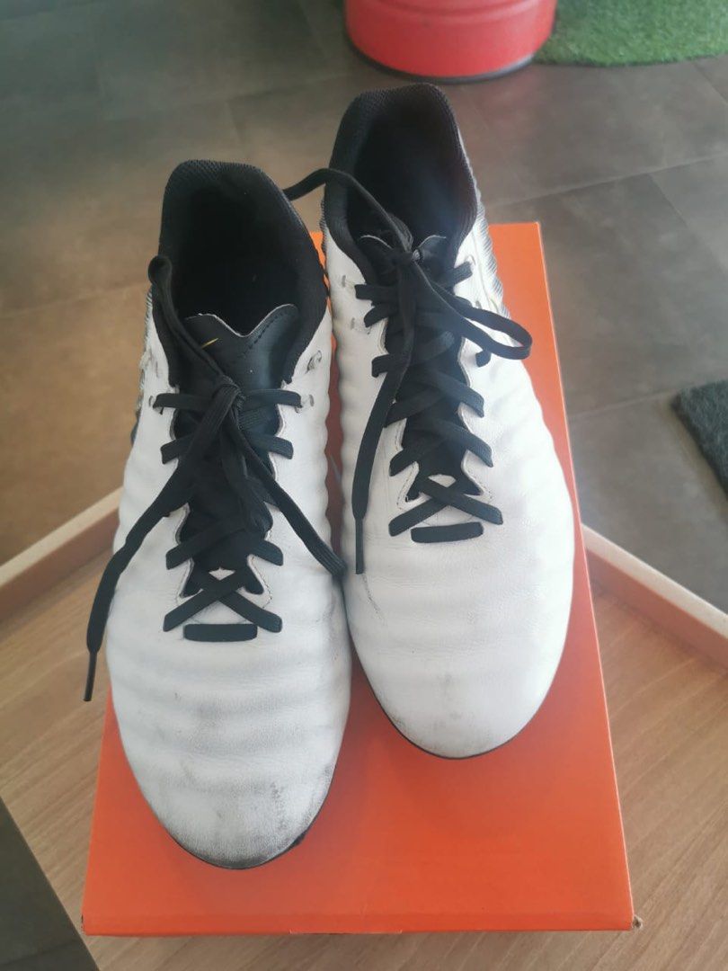 Olx nike football shoes sales