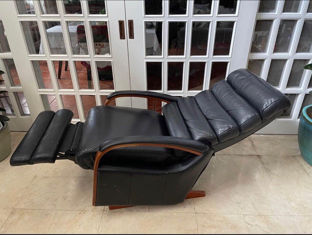 Original Lazy Boy Leather Recliner & Rocker on Carousell