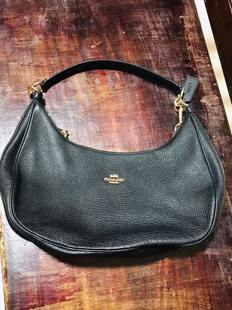 Coach pebble leather hot sale harley east west hobo