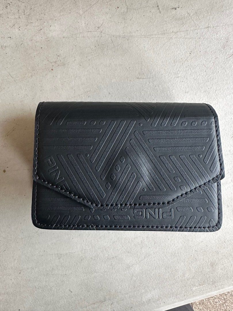 Range finder case (Category: Golf) located in Manila. Submitted by kenchenfukang (Listing ID 1236337189, Image 1). Description: For sale Ping Brandnew range finder case Complete with box and tags .