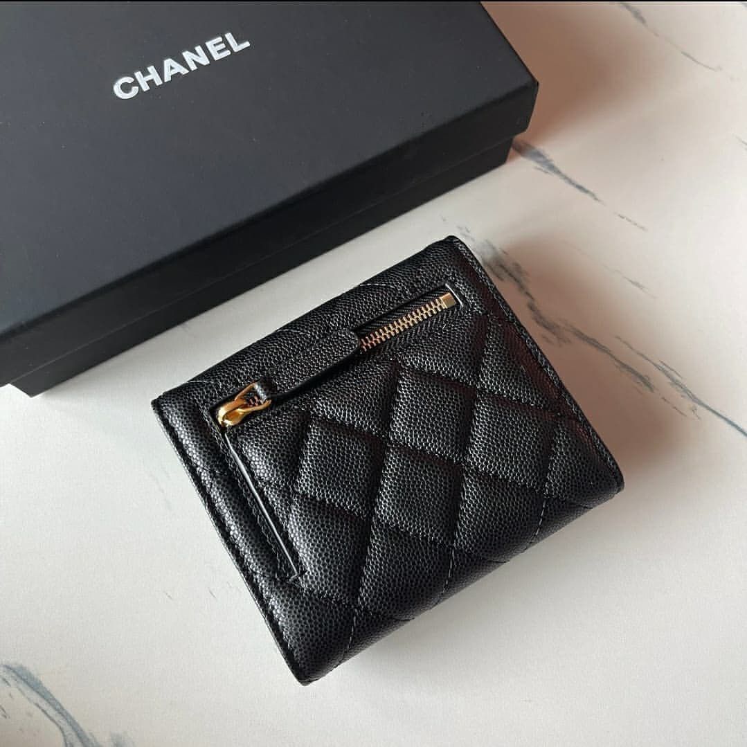 Authentic Vintage CHANEL CC Small Compact Timeless Flap Black Wallet  *327*❣️❣️