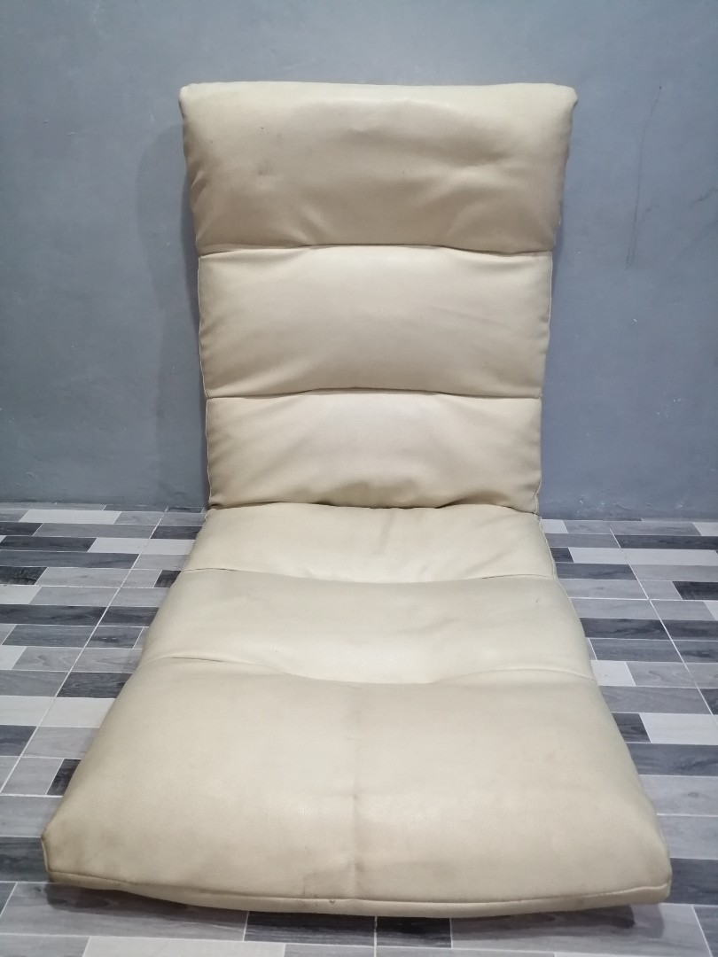 Tatami chair on Carousell