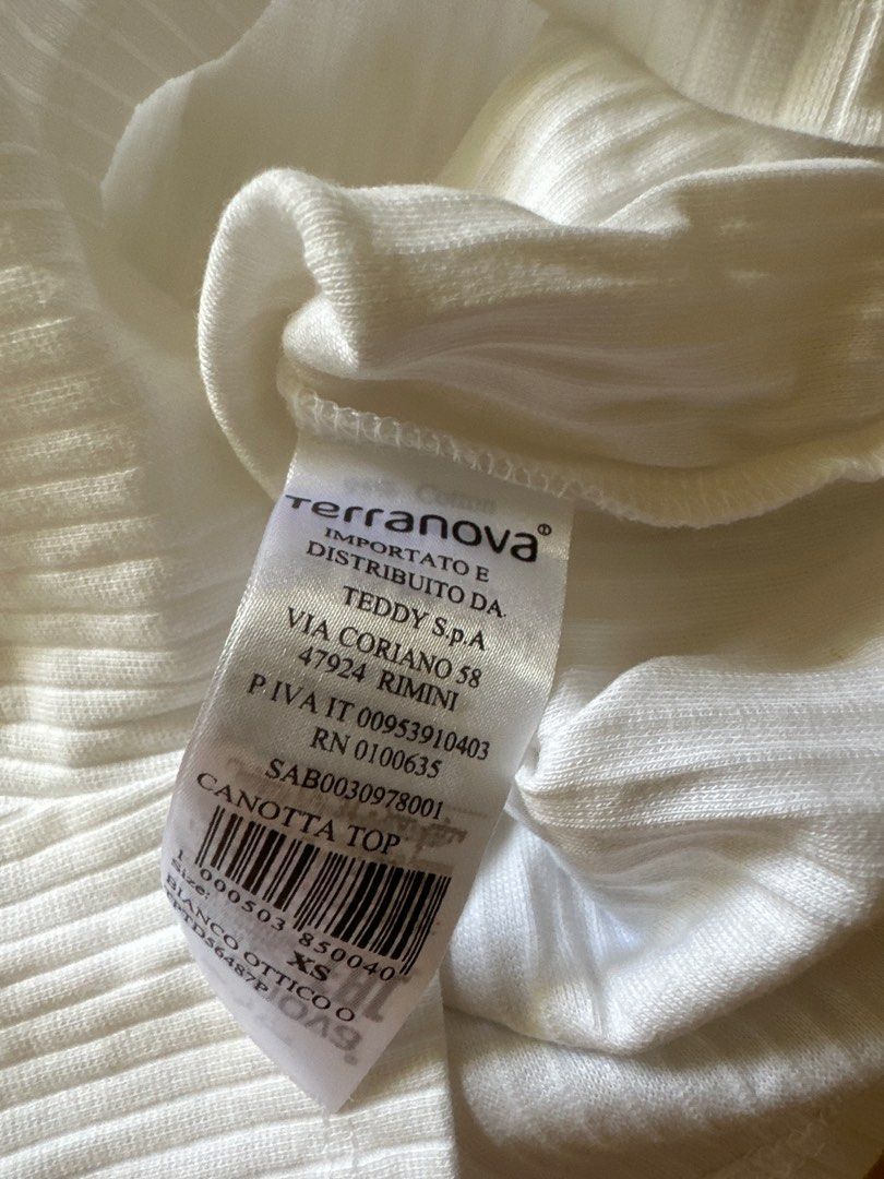 Terranova top, Women's Fashion, Tops, Other Tops on Carousell
