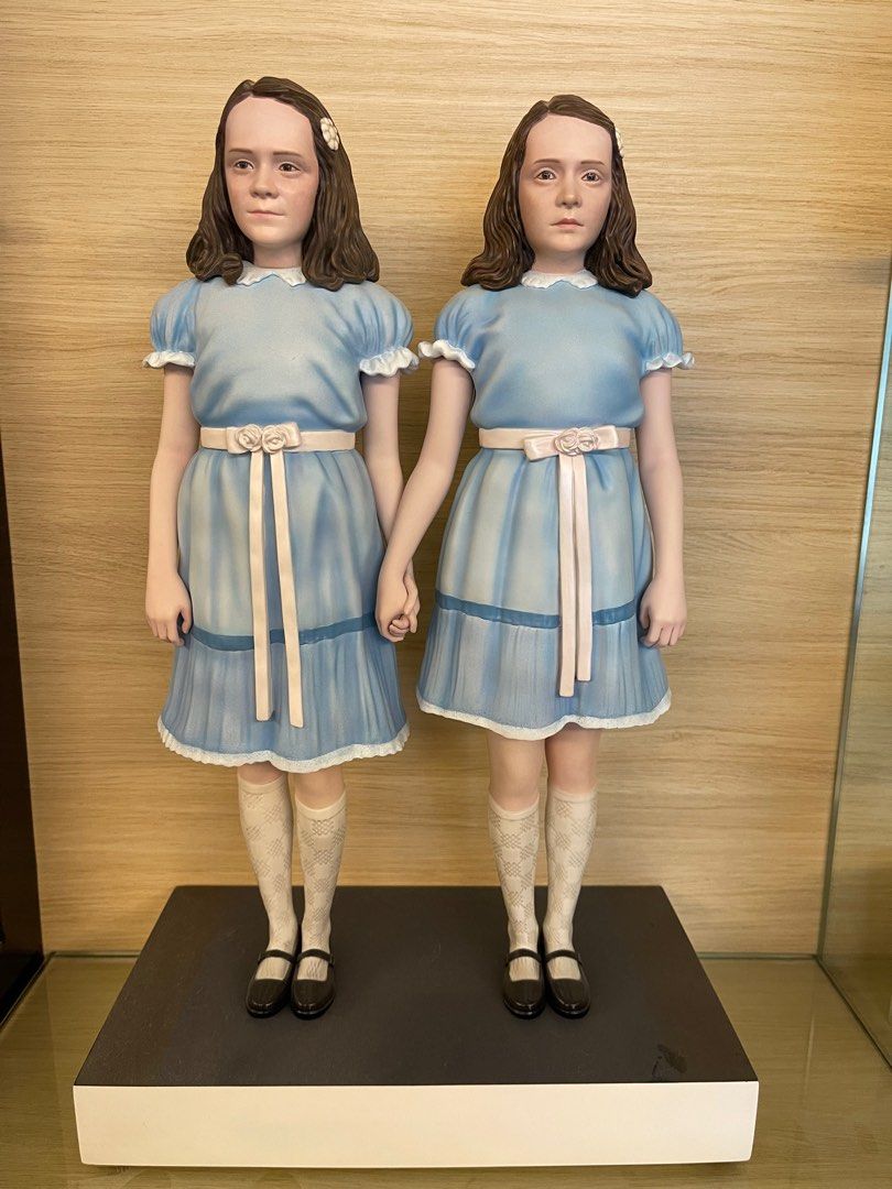 その他 GRADY TWINS STATUE The Shining': Creepy Grady Twins Statue from Medicom Wants