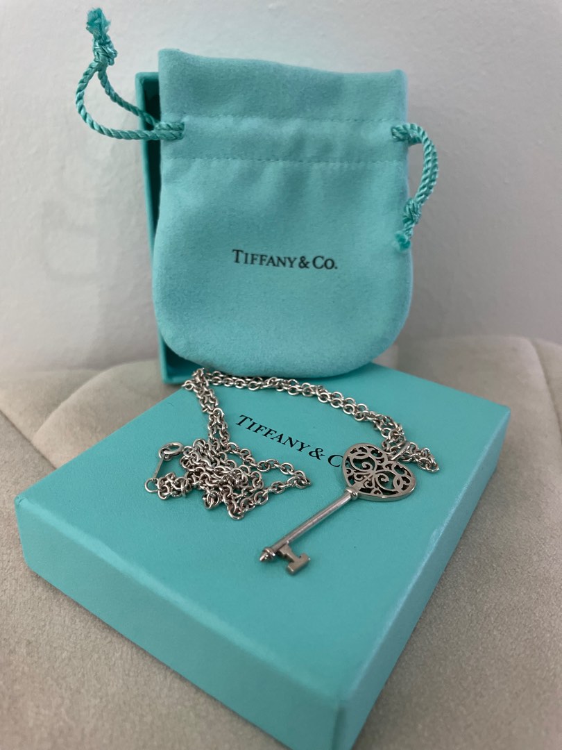 TIFFANY CO. 925 SILVER KEY CHAIN NECKLACE Luxury Accessories