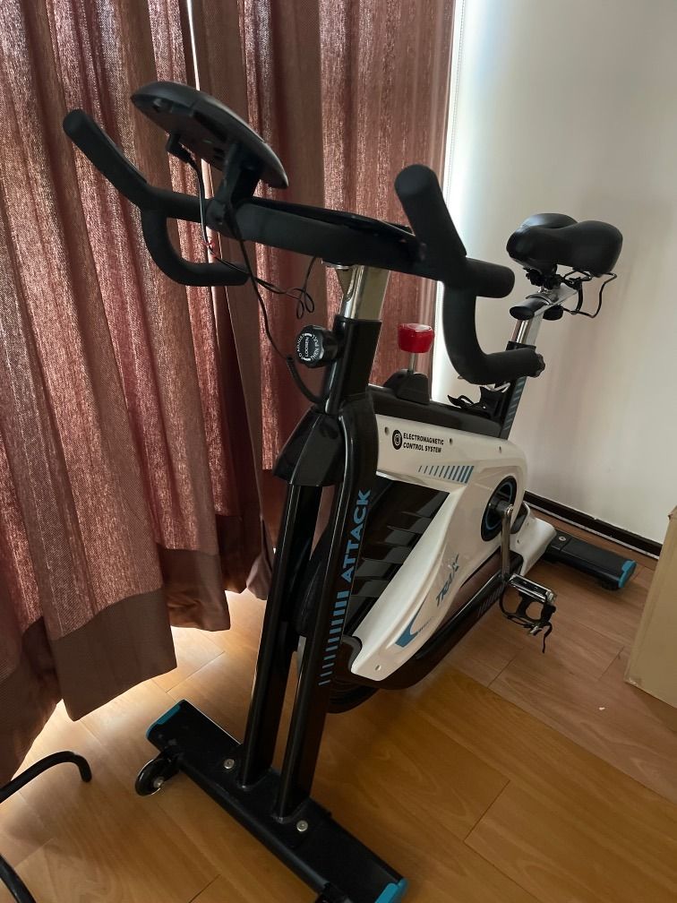 Trax Attack spinning bike Preloved 2nd Hand, Sports Equipment, Exercise