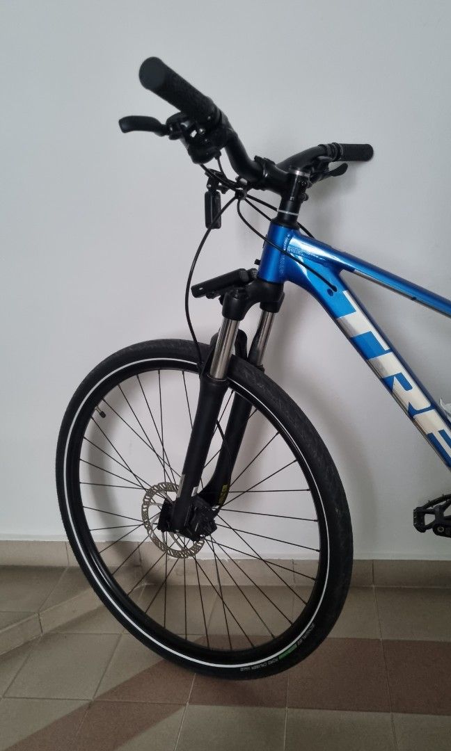 TREK Marlin 6 29 inch BONUS Sports Equipment Bicycles Parts Bicycles on Carousell