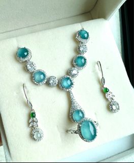 (Category: ) located in . Submitted by WillingJewelry (Listing ID 1236316946, Image 1). Description: .